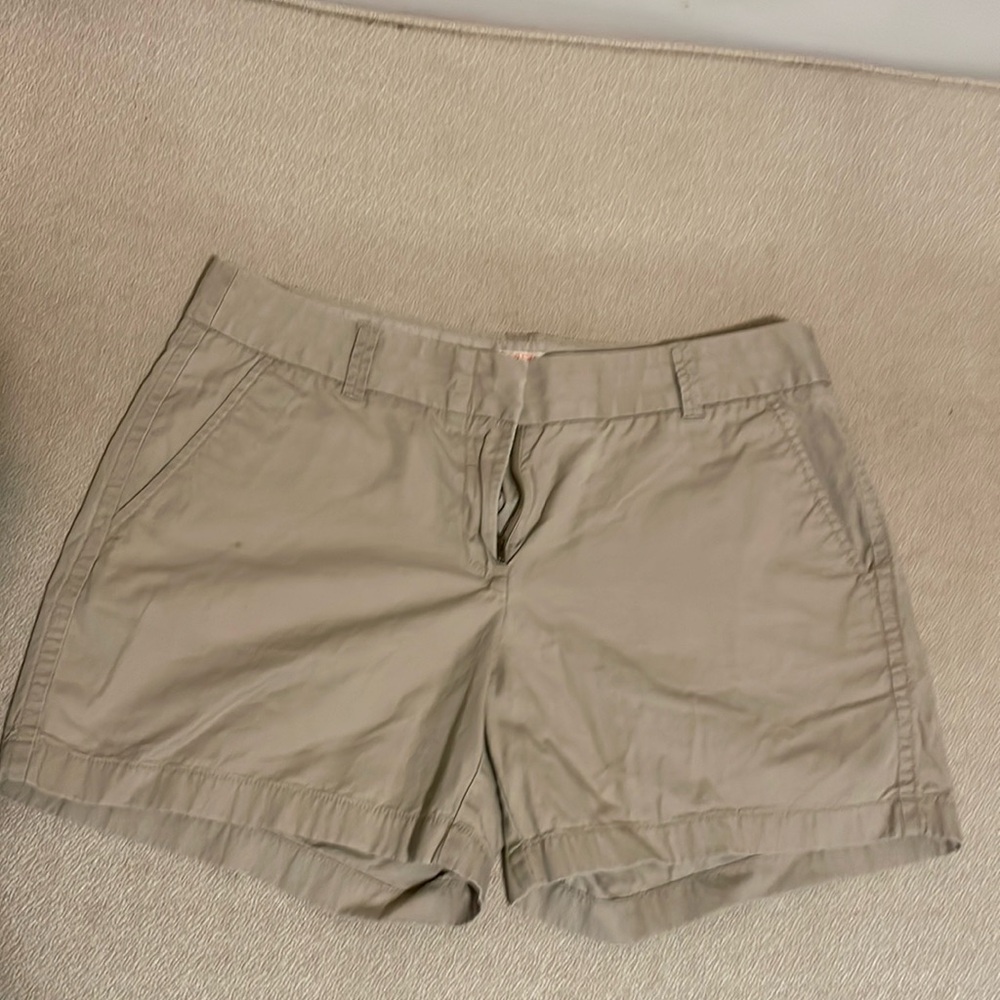 J. Crew chino “broken in” 3 in shorts. Khaki, size 8.